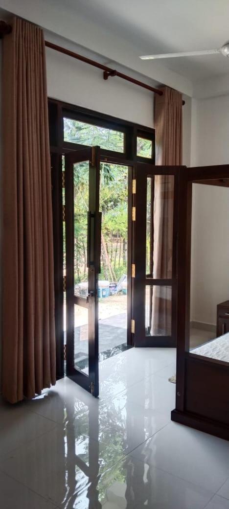 Villa Elegant - Weligama Esterno foto